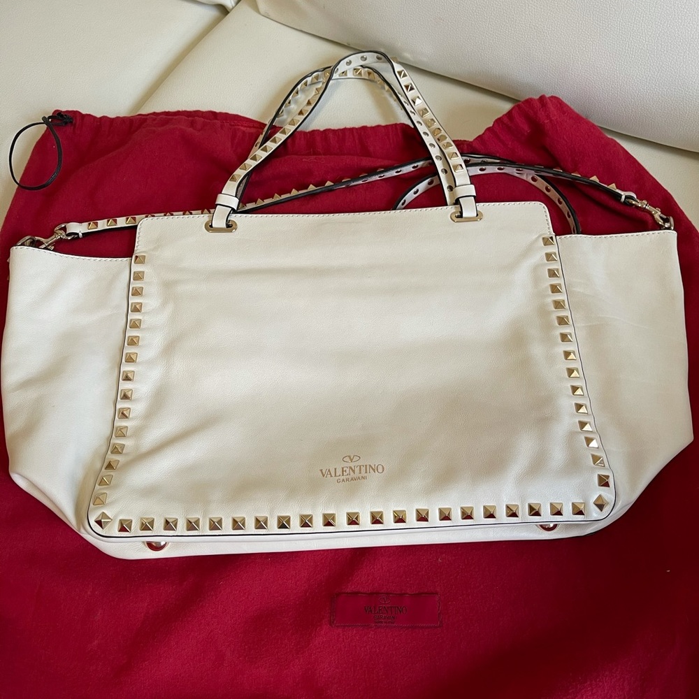 Valentino Garavani white rockstud tote bag medium - Picture 7 of 16